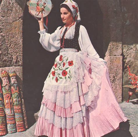 Costumi tipici siciliani .